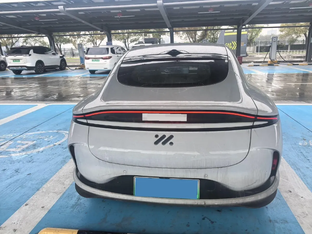 2024 IM L6 BEV 75KWH,autocango,china used car exporter,china ev exporter,chinese used car exporter,chinese used ev exporter