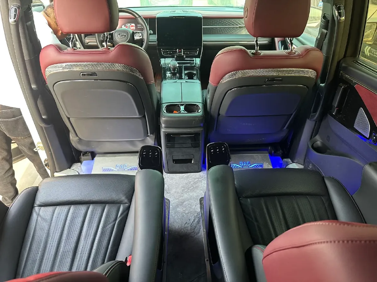 2023 GAC Trumpchi M8 2.0T 252HP L4 8AT,autocango,china used car exporter,china ev exporter,chinese used car exporter,chinese used ev exporter