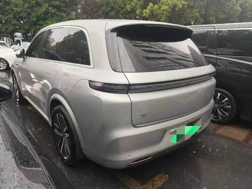 2024 Volvo S60 2.0T 197HP L4 7DCT,autocango,china used car exporter,china ev exporter,chinese used car exporter,chinese used ev exporter