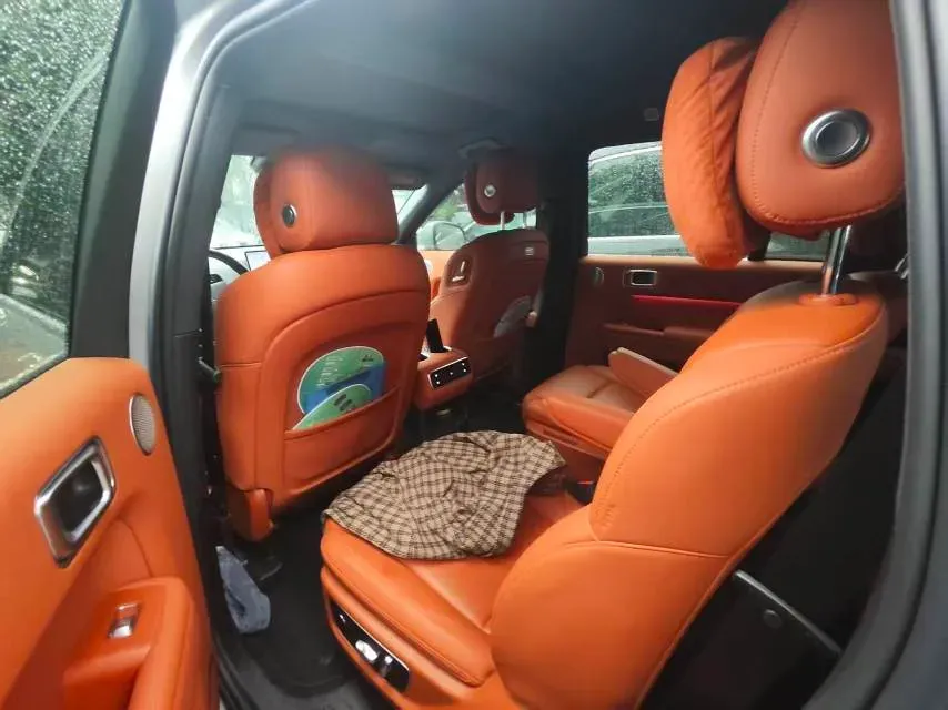 2024 Volvo S60 2.0T 197HP L4 7DCT,autocango,china used car exporter,china ev exporter,chinese used car exporter,chinese used ev exporter