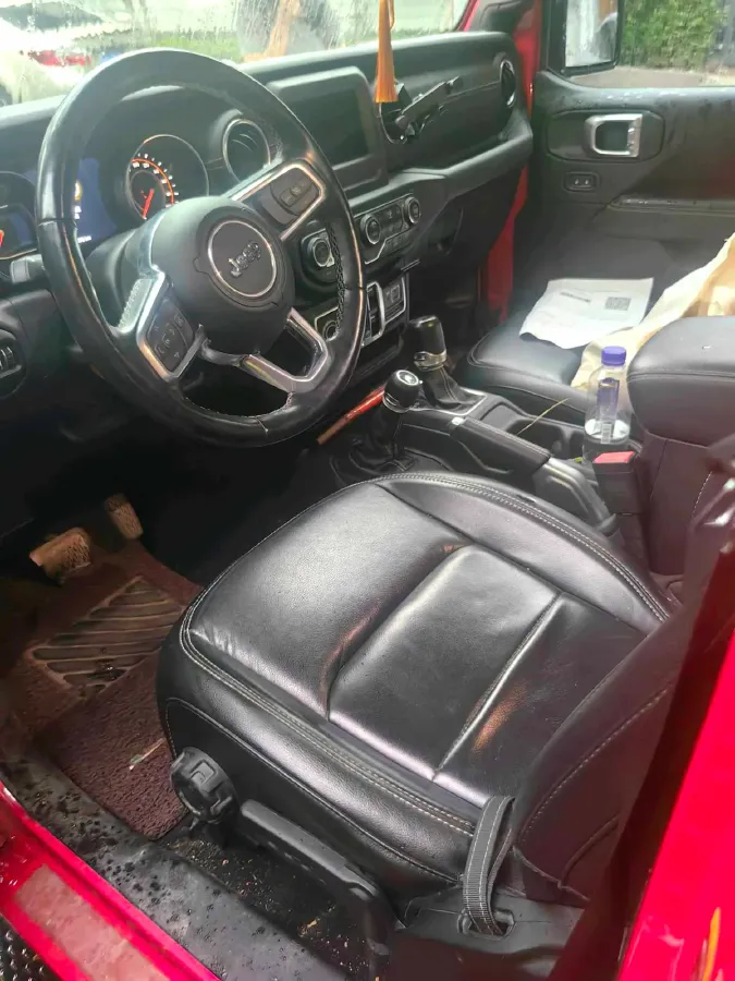 2021 Jeep Wrangler 2.0T 266HP L4 8AT,autocango,china used car exporter,china ev exporter,chinese used car exporter,chinese used ev exporter