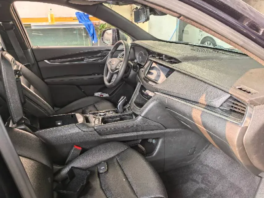 2021 Cadillac XT5 2.0T 237HP L4 9AT,autocango,china used car exporter,china ev exporter,chinese used car exporter,chinese used ev exporter