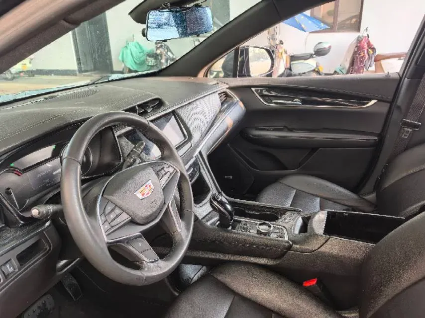 2021 Cadillac XT5 2.0T 237HP L4 9AT,autocango,china used car exporter,china ev exporter,chinese used car exporter,chinese used ev exporter