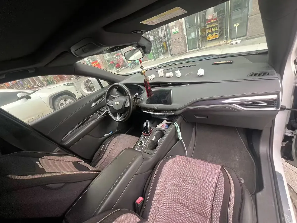 2021 Cadillac XT4 2.0T 237HP L4 9AT,autocango,china used car exporter,china ev exporter,chinese used car exporter,chinese used ev exporter