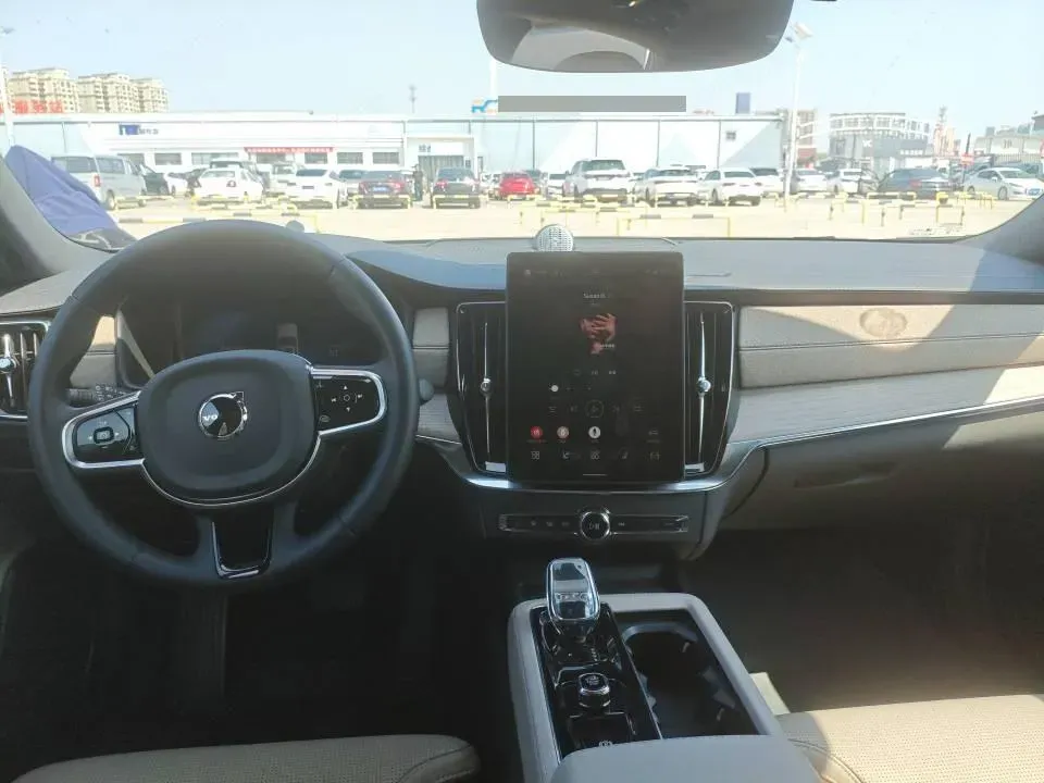 2026 Volvo S90 PHEV 2.0T 310HP L4 8AT PHEV,autocango,china used car exporter,china ev exporter,chinese used car exporter,chinese used ev exporter