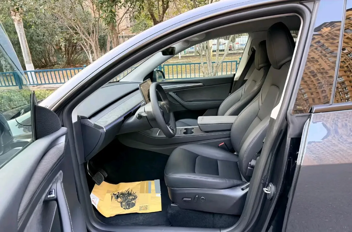 2024 Tesla Model Y BEV 78.4KWH,autocango,china used car exporter,china ev exporter,chinese used car exporter,chinese used ev exporter