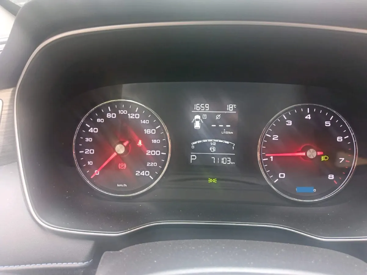 2022 Roewe RX5 1.5T 181HP L4 7DCT,autocango,china used car exporter,china ev exporter,chinese used car exporter,chinese used ev exporter