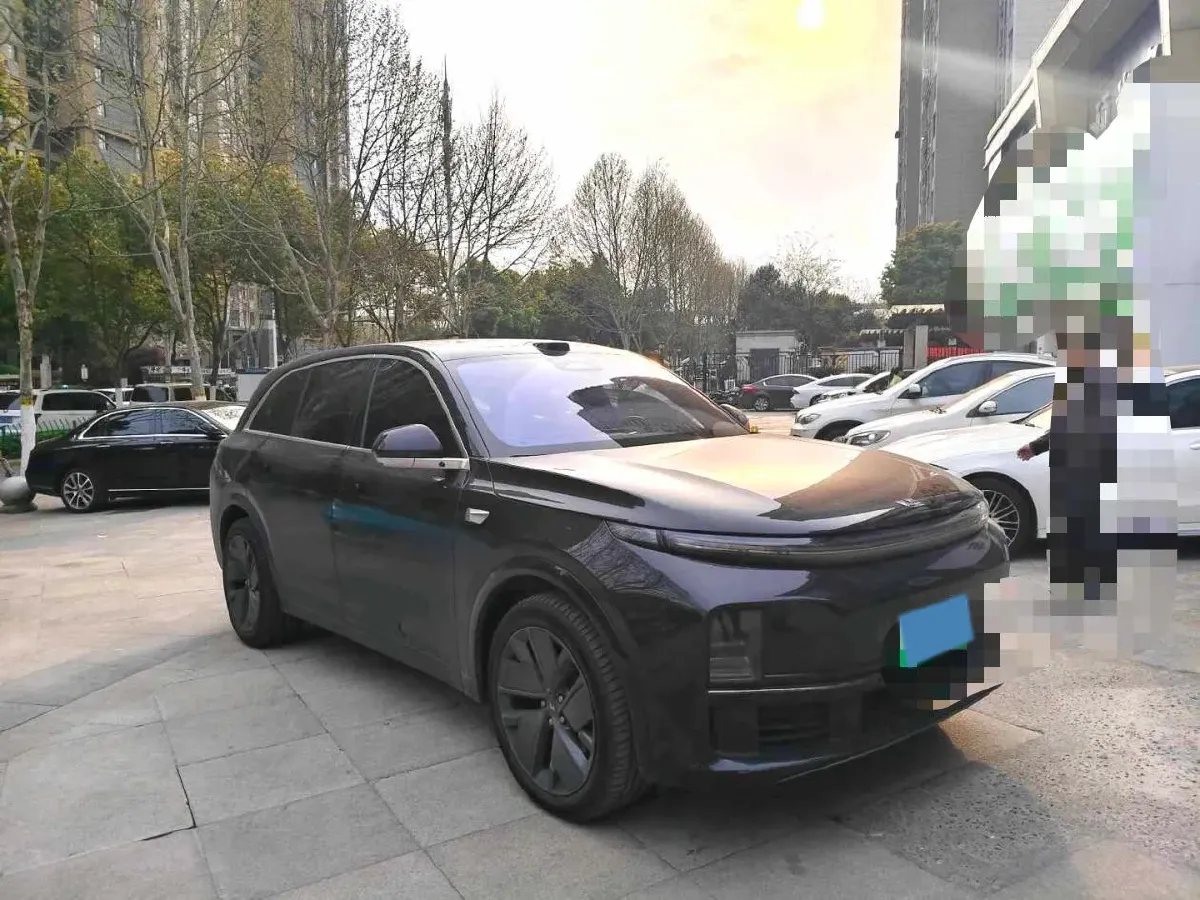 2025 Li L7 Range Extended 154HP REEV,autocango,china used car exporter,china ev exporter,chinese used car exporter,chinese used ev exporter