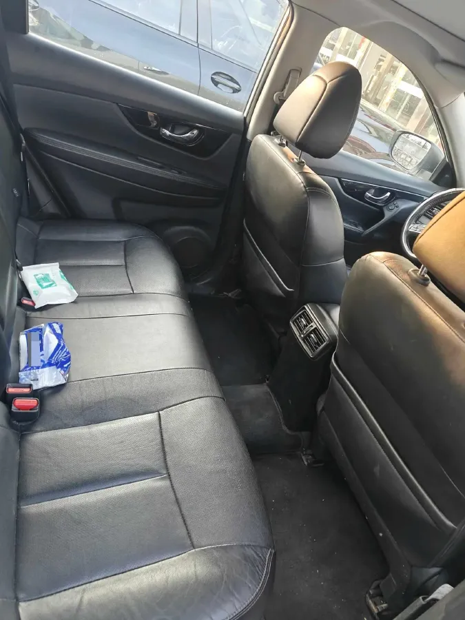 2019 Nissan X-Trail 2.0L 154HP L4 CVT,autocango,china used car exporter,china ev exporter,chinese used car exporter,chinese used ev exporter