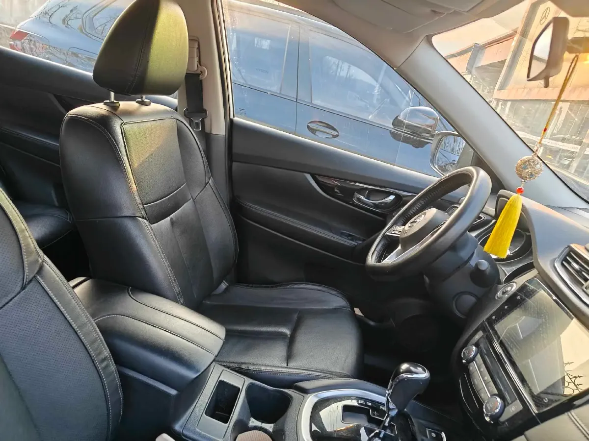 2019 Nissan X-Trail 2.0L 154HP L4 CVT,autocango,china used car exporter,china ev exporter,chinese used car exporter,chinese used ev exporter