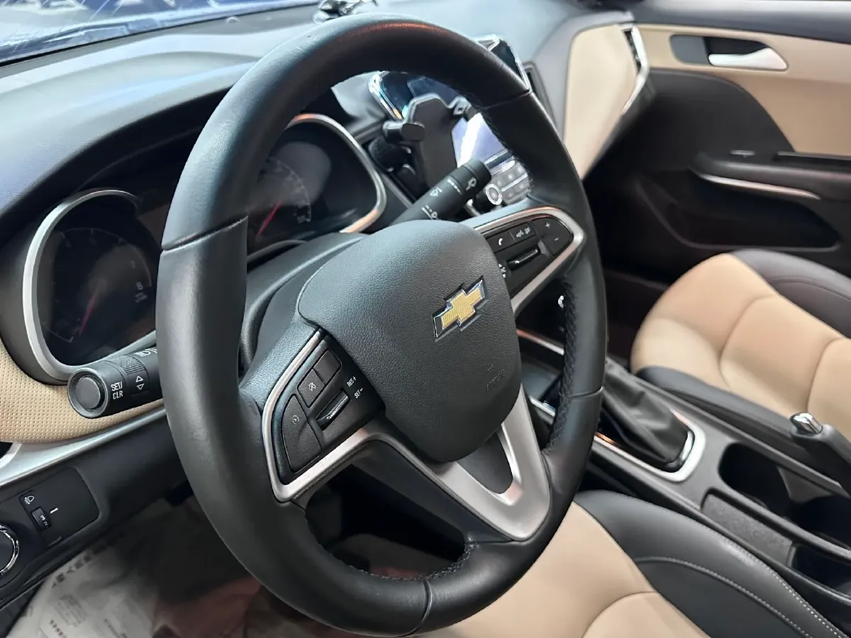2020 Chevrolet Monza 1.5L 113HP L4 6AT,autocango,china used car exporter,china ev exporter,chinese used car exporter,chinese used ev exporter