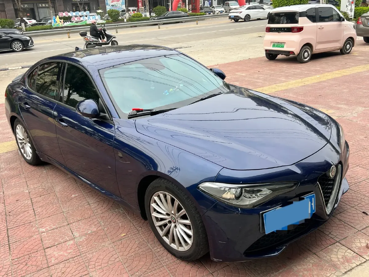 2017 Toyota Highlander 2.0T 220HP L4 6AT,autocango,china used car exporter,china ev exporter,chinese used car exporter,chinese used ev exporter