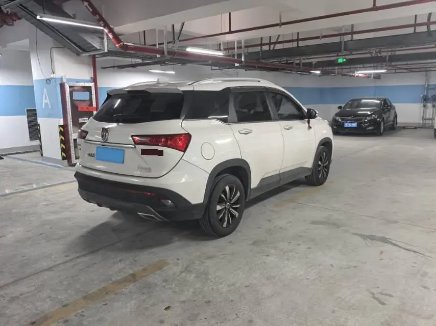 2018 BaoJun 530 1.5T 150HP L4 6MT,autocango,china used car exporter,china ev exporter,chinese used car exporter,chinese used ev exporter