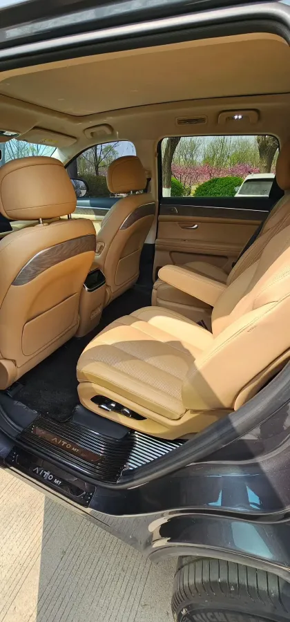 2022 Volvo S60 2.0T 197HP L4 8AT,autocango,china used car exporter,china ev exporter,chinese used car exporter,chinese used ev exporter