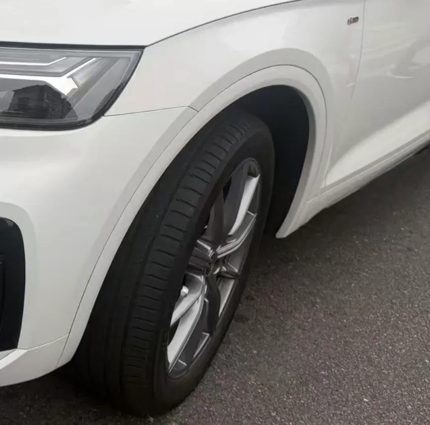 2022 Audi Q5L 2.0T 190HP L4 7DCT,autocango,china used car exporter,china ev exporter,chinese used car exporter,chinese used ev exporter