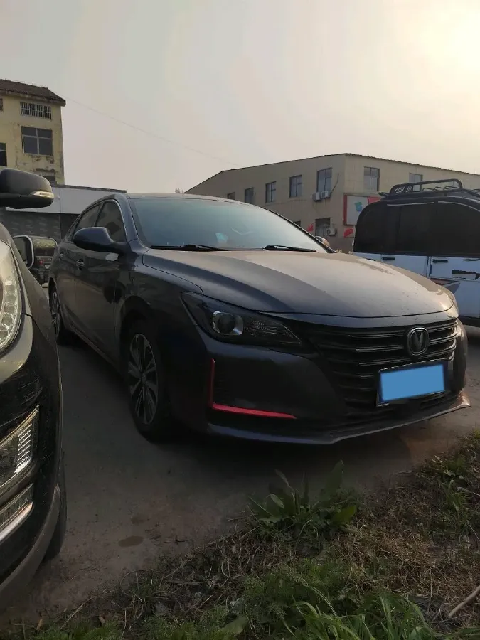 2021 ChangAn Raeton CC 1.5T 180HP L4 7DCT,autocango,china used car exporter,china ev exporter,chinese used car exporter,chinese used ev exporter