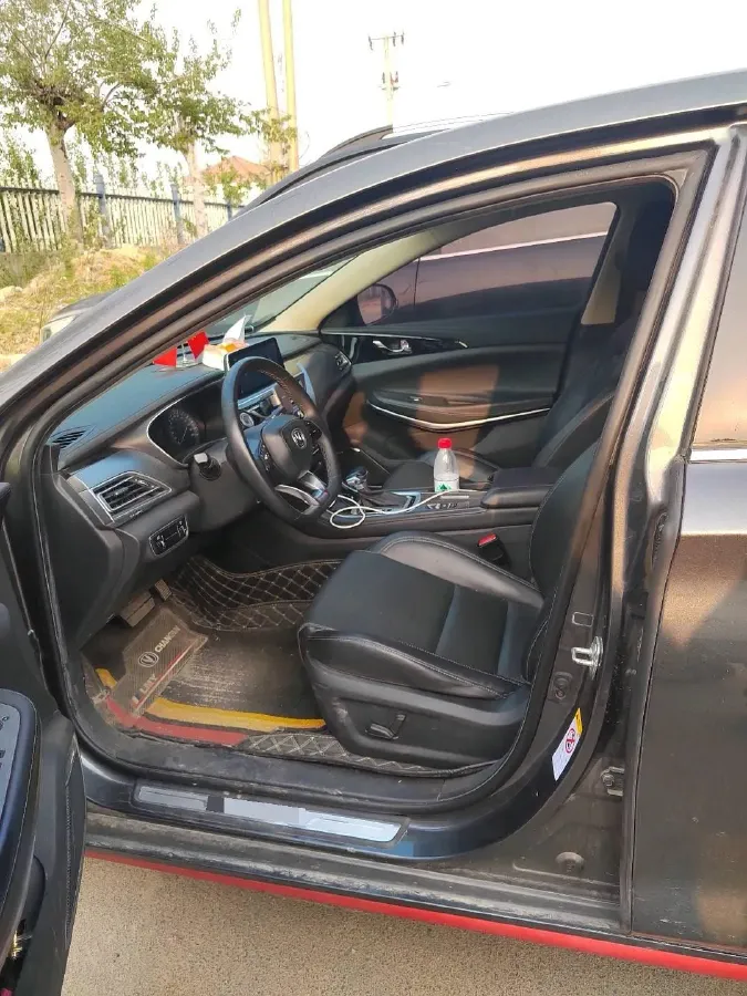 2021 ChangAn Raeton CC 1.5T 180HP L4 7DCT,autocango,china used car exporter,china ev exporter,chinese used car exporter,chinese used ev exporter