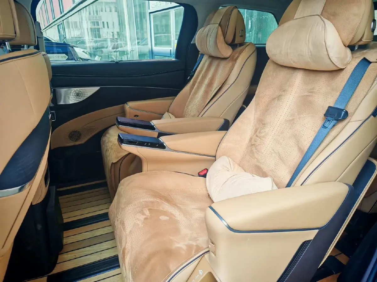 2024 Denza D9 1.5T 139HP L4 E-CVT PHEV 40KWH,autocango,china used car exporter,china ev exporter,chinese used car exporter,chinese used ev exporter