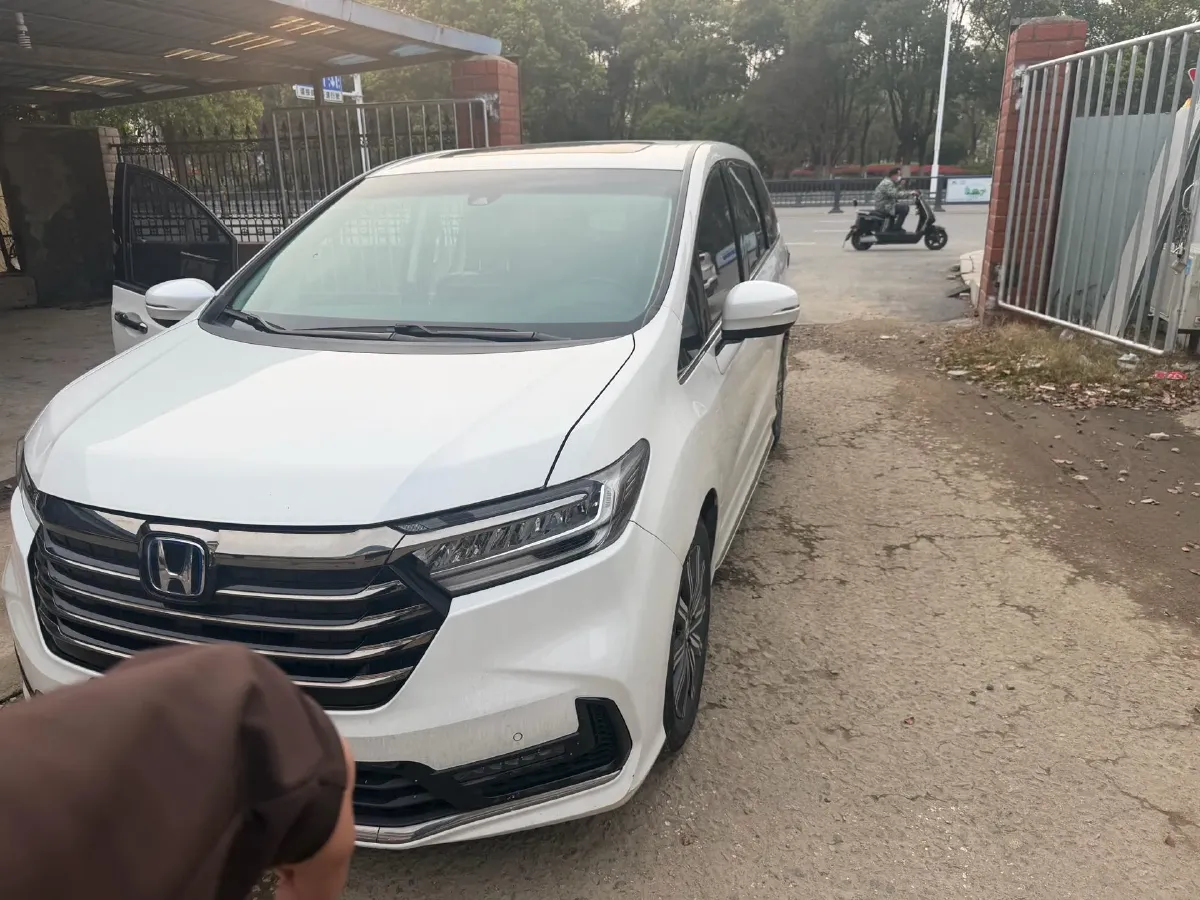 2022 Honda Odyssey 2.0L 146HP L4 E-CVT Hybrid,autocango,china used car exporter,china ev exporter,chinese used car exporter,chinese used ev exporter