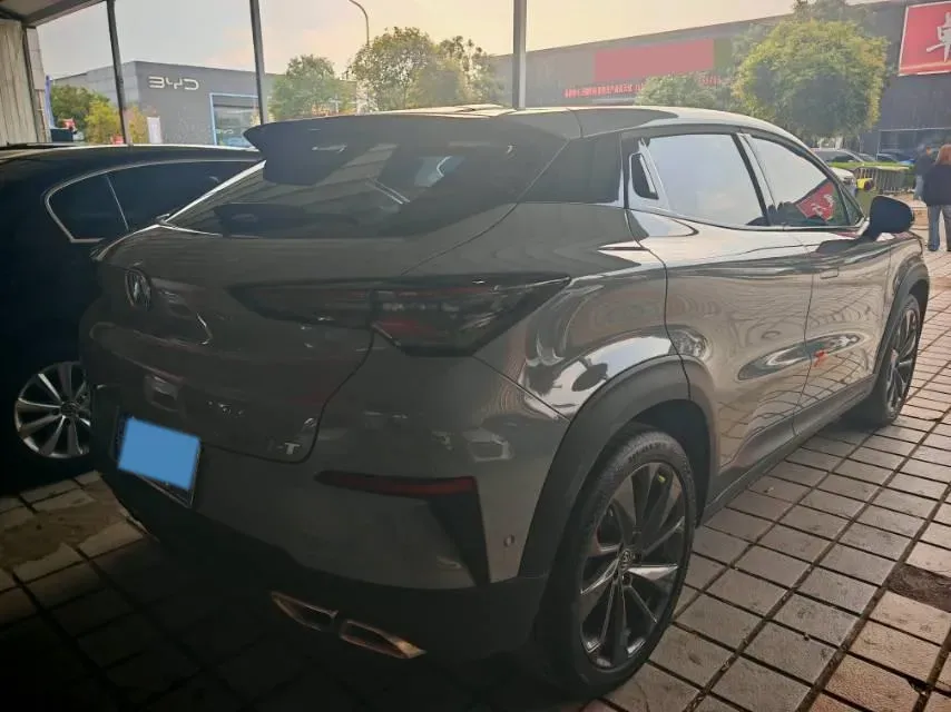 2021 ChangAn UNI-T 1.5T 180HP L4 7DCT,autocango,china used car exporter,china ev exporter,chinese used car exporter,chinese used ev exporter