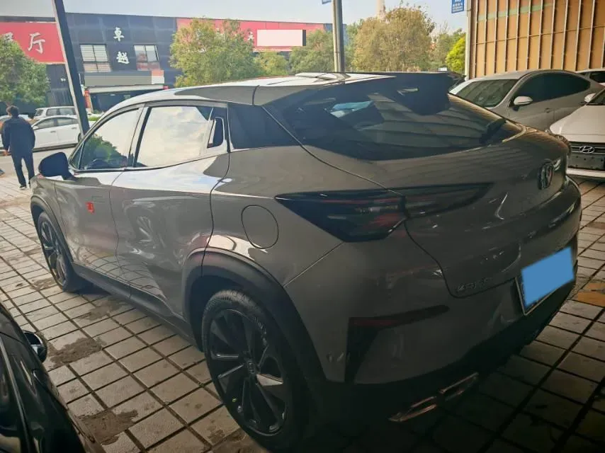 2021 ChangAn UNI-T 1.5T 180HP L4 7DCT,autocango,china used car exporter,china ev exporter,chinese used car exporter,chinese used ev exporter