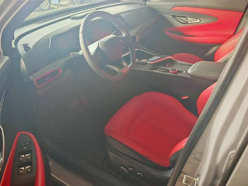 2021 ChangAn UNI-T 1.5T 180HP L4 7DCT,autocango,china used car exporter,china ev exporter,chinese used car exporter,chinese used ev exporter