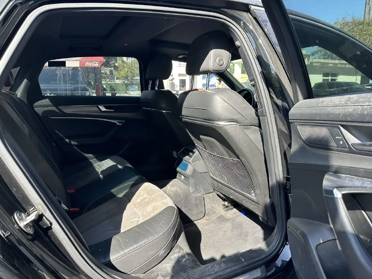 2020 Audi A6L 2.0T 224HP L4 7DCT,autocango,china used car exporter,china ev exporter,chinese used car exporter,chinese used ev exporter