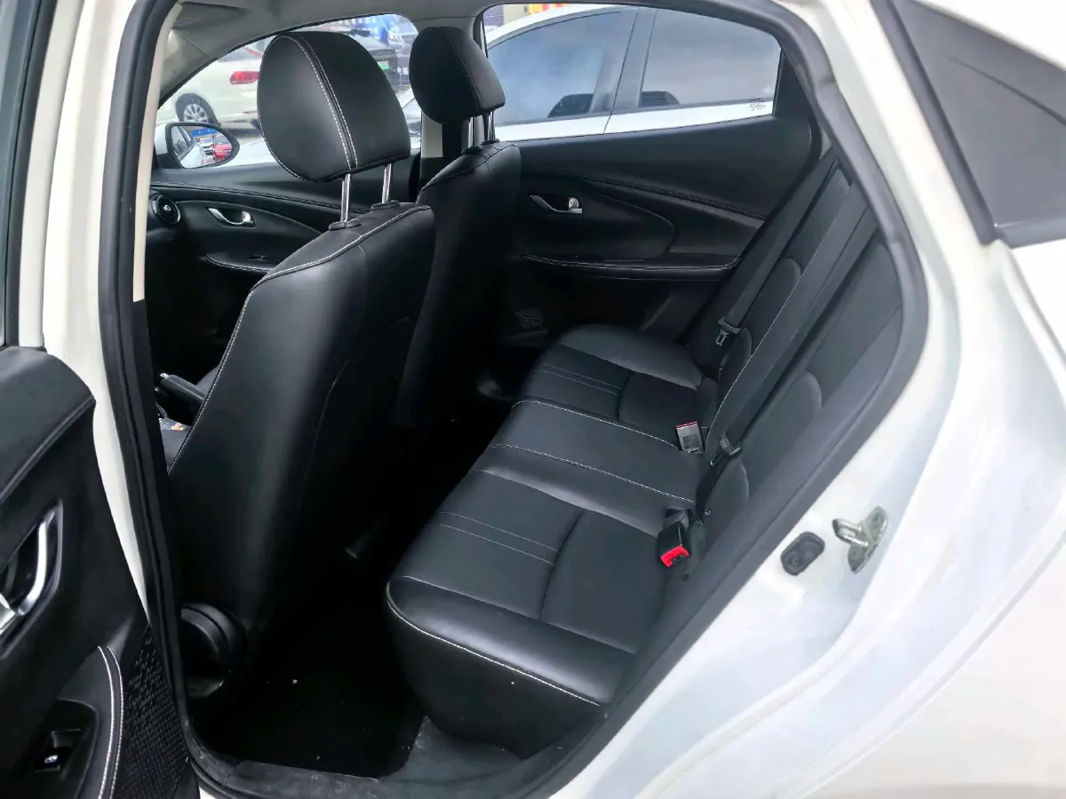 2019 ChangAn Alsvin 1.5L 107HP L4 5DCT,autocango,china used car exporter,china ev exporter,chinese used car exporter,chinese used ev exporter