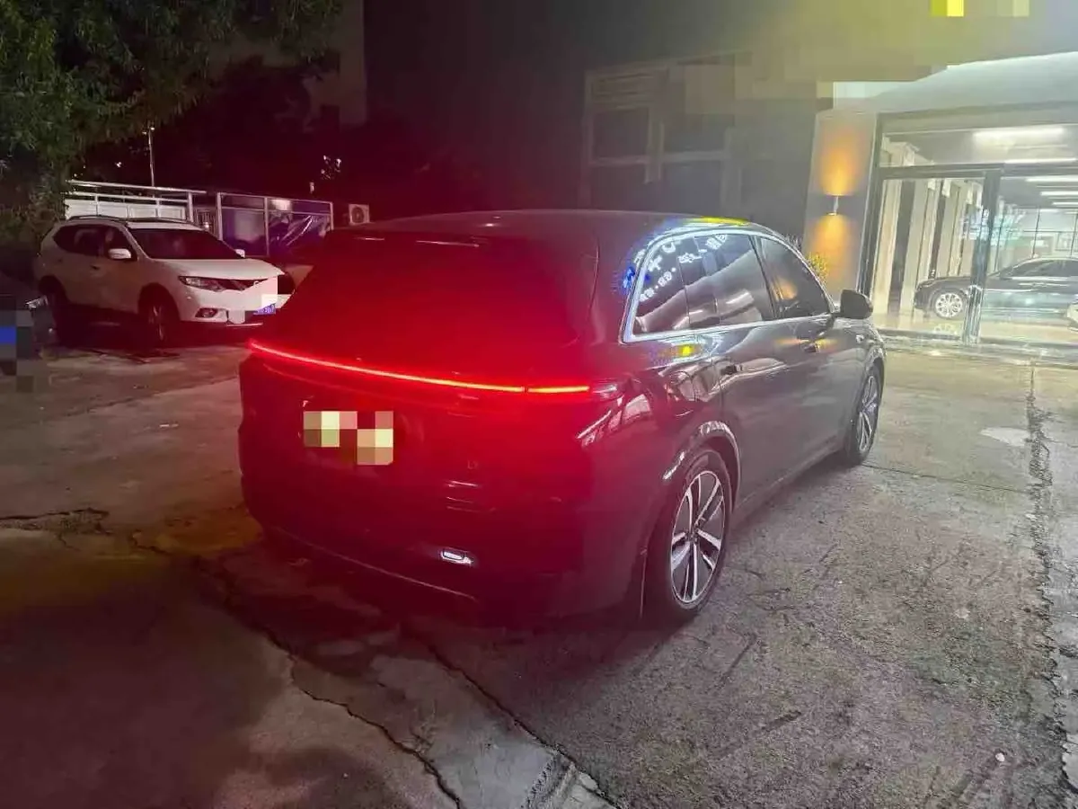 2024 Li L7 Range Extended 154HP REEV 42.8KWH,autocango,china used car exporter,china ev exporter,chinese used car exporter,chinese used ev exporter