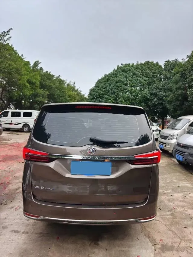 2022 Buick GL8 2.0T 237HP L4 9AT,autocango,china used car exporter,china ev exporter,chinese used car exporter,chinese used ev exporter