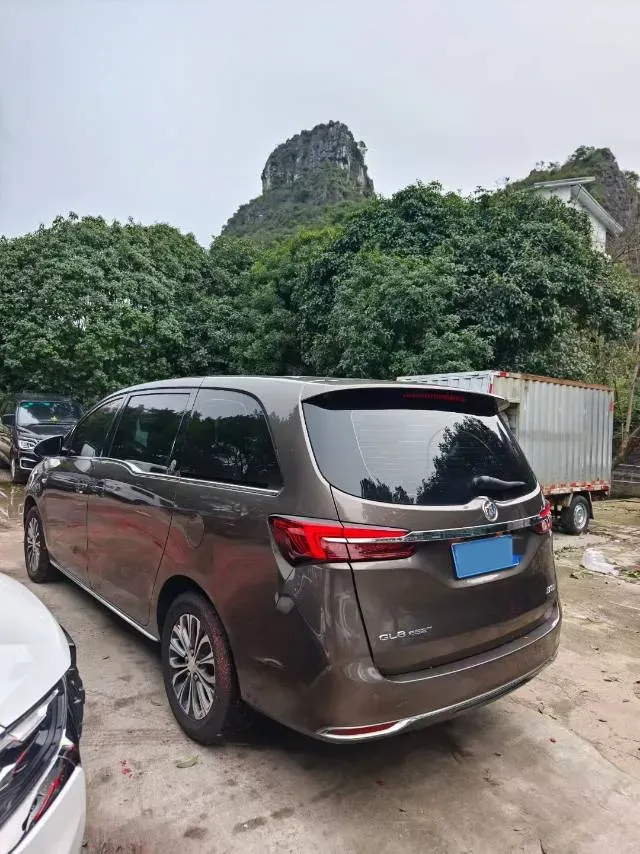 2022 Buick GL8 2.0T 237HP L4 9AT,autocango,china used car exporter,china ev exporter,chinese used car exporter,chinese used ev exporter
