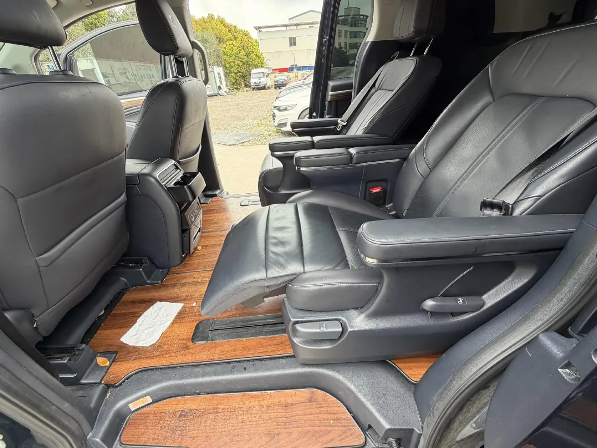 2021 GAC Trumpchi M8 2.0T 252HP L4 8AT,autocango,china used car exporter,china ev exporter,chinese used car exporter,chinese used ev exporter