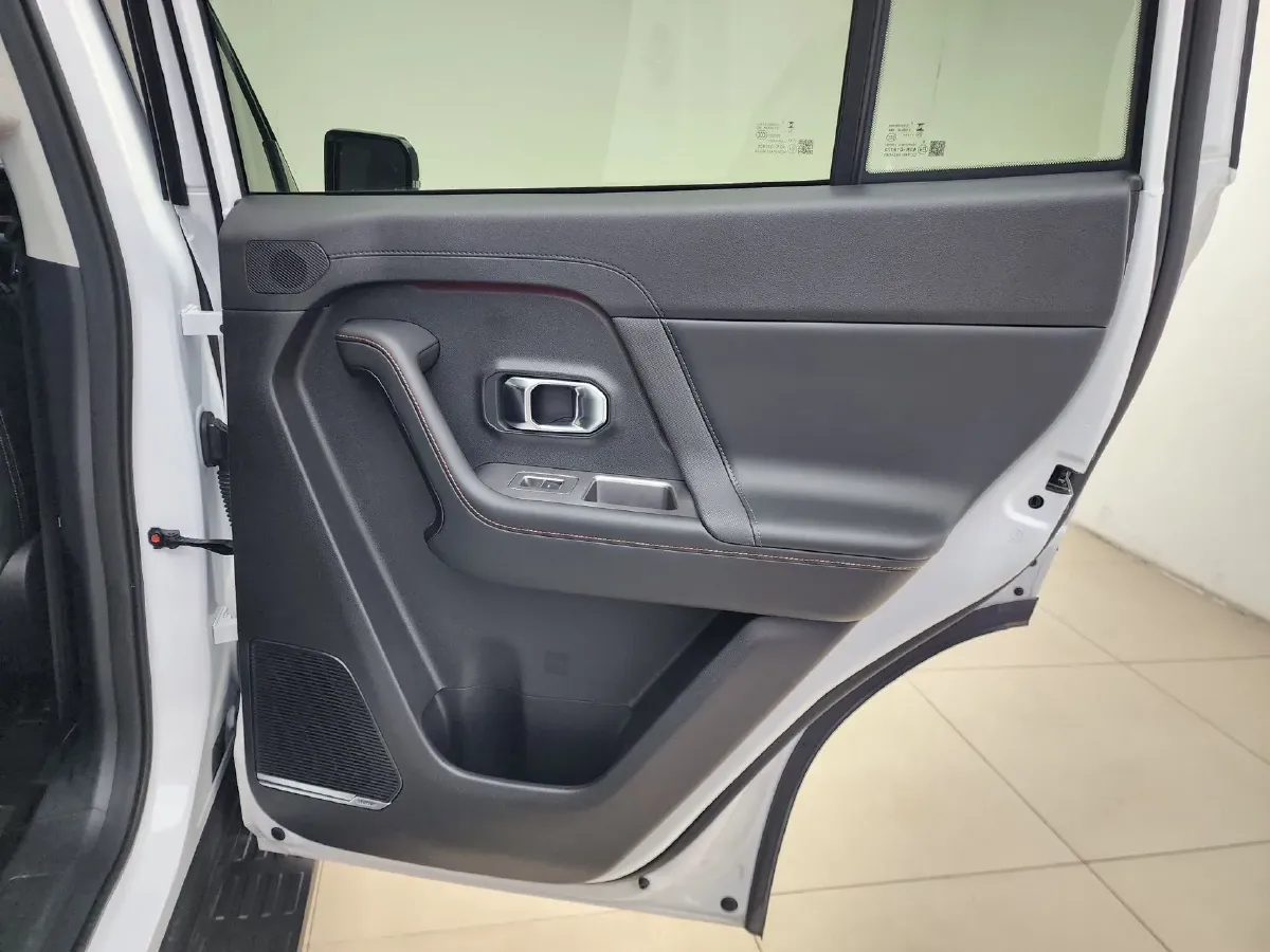 2025 MAXUS XinTu V70 2.0T 150HP L4 9AT,autocango,china used car exporter,china ev exporter,chinese used car exporter,chinese used ev exporter