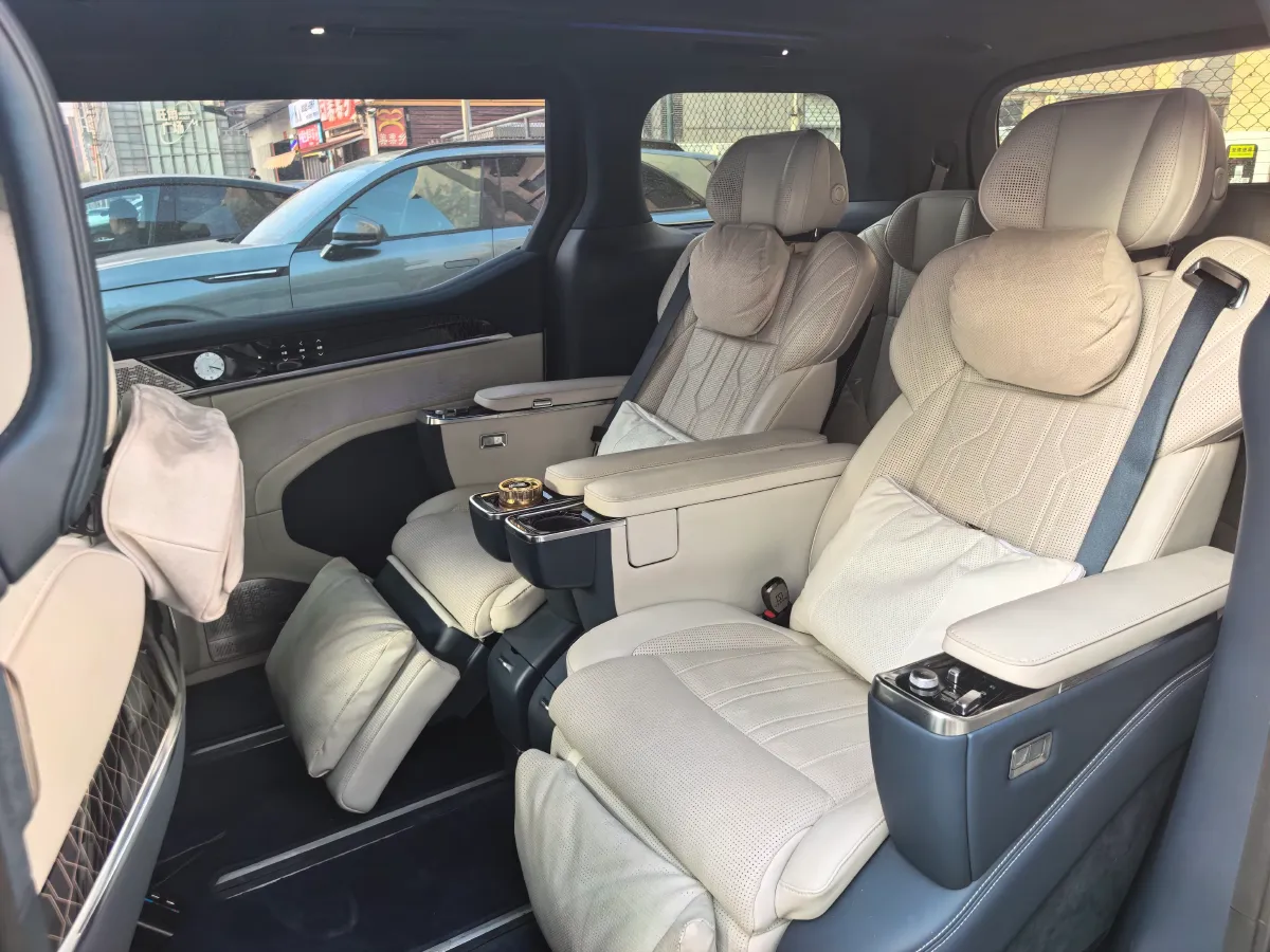 2022 Zeekr 009 BEV 116KWH,autocango,china used car exporter,china ev exporter,chinese used car exporter,chinese used ev exporter