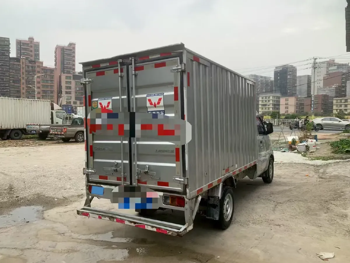 2022 WuLing RongGuang Mini Truck 1.5L 99HP L4 5MT,autocango,china used car exporter,china ev exporter,chinese used car exporter,chinese used ev exporter