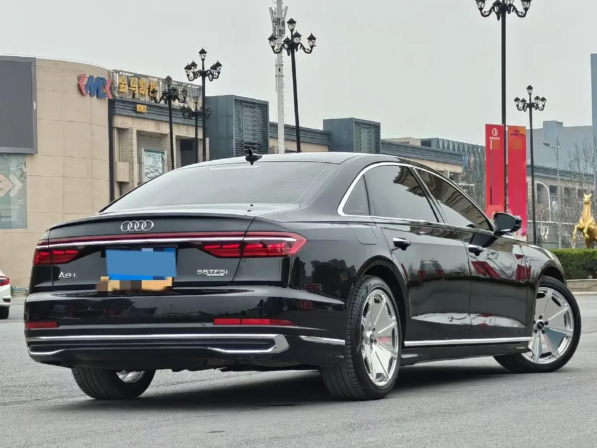 2025 Audi A8 2.0T 265HP L4 8AT,autocango,china used car exporter,china ev exporter,chinese used car exporter,chinese used ev exporter