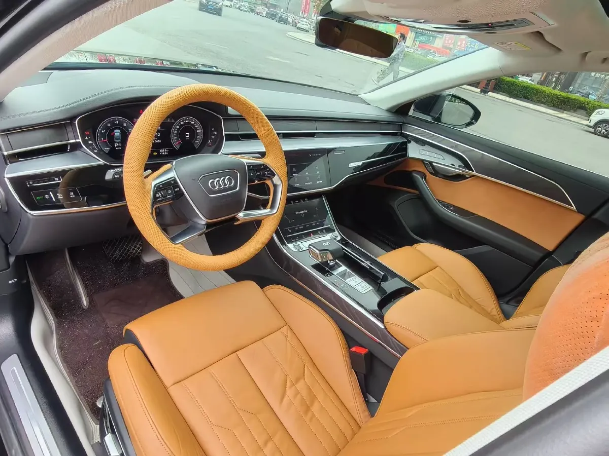2025 Audi A8 2.0T 265HP L4 8AT,autocango,china used car exporter,china ev exporter,chinese used car exporter,chinese used ev exporter