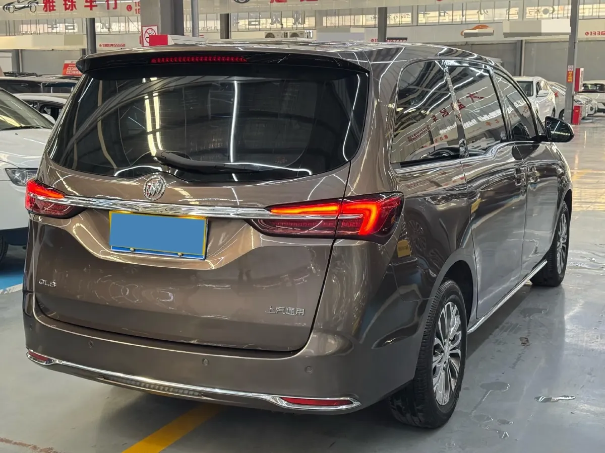 2023 Buick GL8 2.0T 237HP L4 9AT,autocango,china used car exporter,china ev exporter,chinese used car exporter,chinese used ev exporter