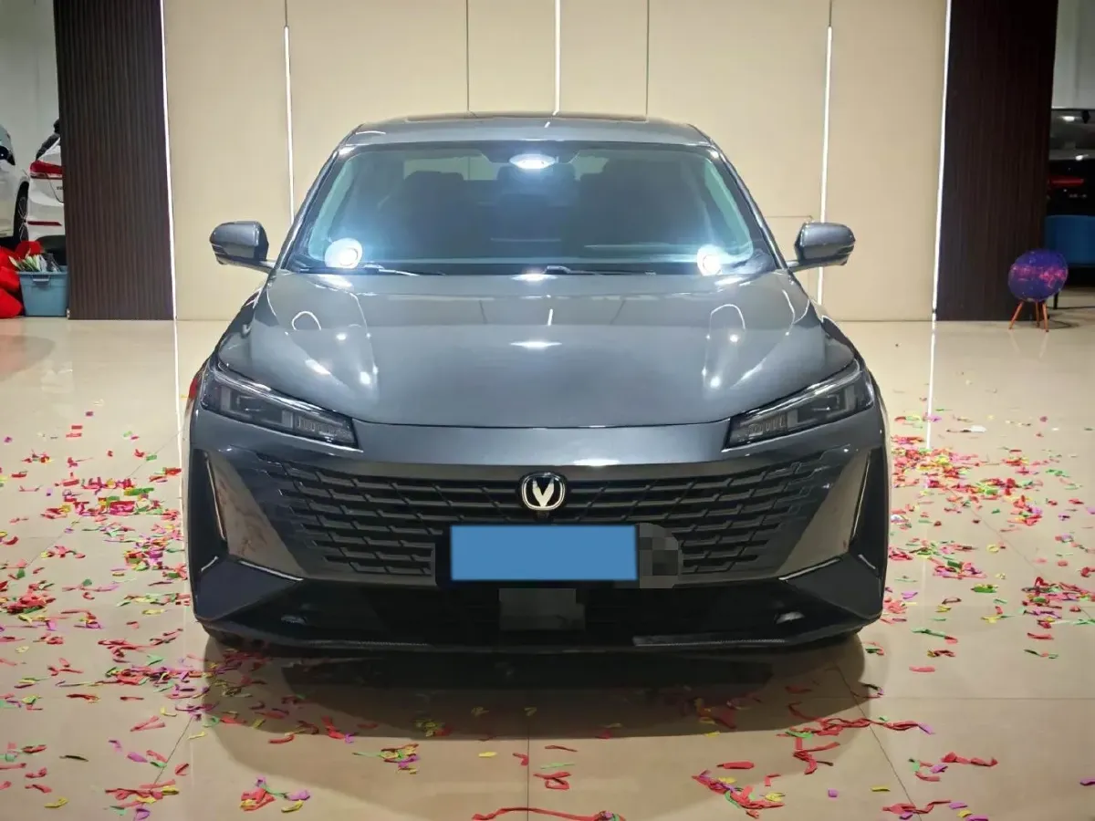 2023 ChangAn Lamore 1.5T 170HP L4 7DCT,autocango,china used car exporter,china ev exporter,chinese used car exporter,chinese used ev exporter