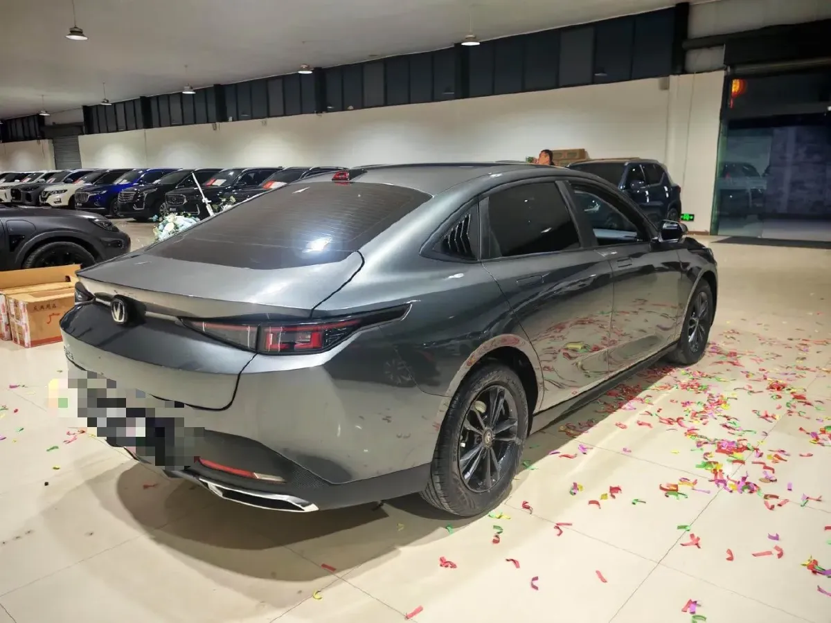 2023 ChangAn Lamore 1.5T 170HP L4 7DCT,autocango,china used car exporter,china ev exporter,chinese used car exporter,chinese used ev exporter