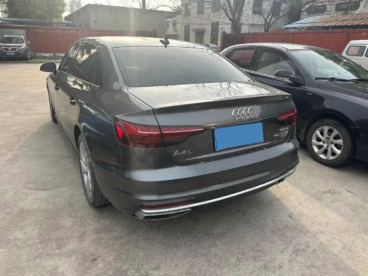 2020 Audi A4L 2.0T 190HP L4 7DCT,autocango,china used car exporter,china ev exporter,chinese used car exporter,chinese used ev exporter