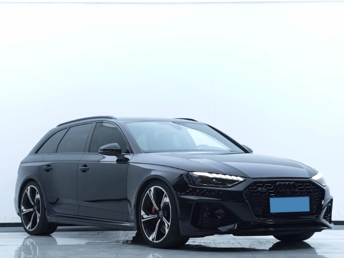 2022 Audi RS 4 2.9T 450HP V6 8AT,autocango,china used car exporter,china ev exporter,chinese used car exporter,chinese used ev exporter