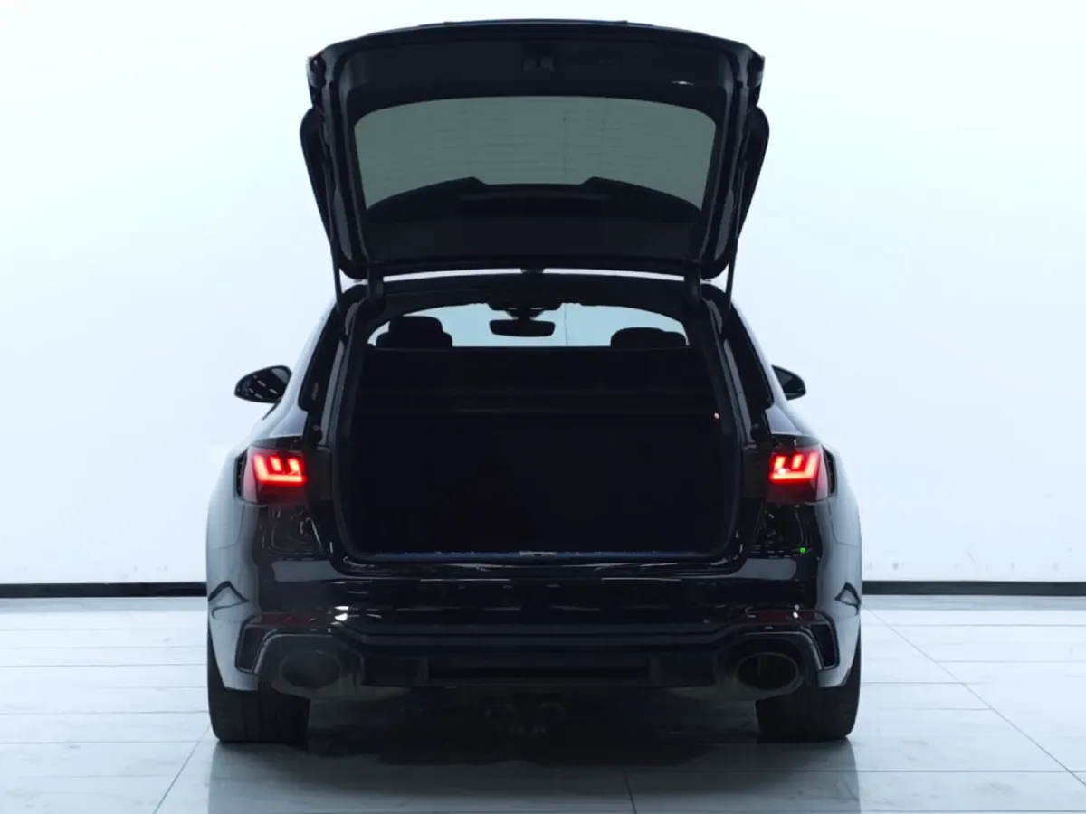 2022 Audi RS 4 2.9T 450HP V6 8AT,autocango,china used car exporter,china ev exporter,chinese used car exporter,chinese used ev exporter