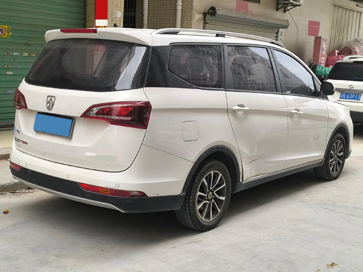 2021 BaoJun 730 1.5T 147HP L4 CVT,autocango,china used car exporter,china ev exporter,chinese used car exporter,chinese used ev exporter