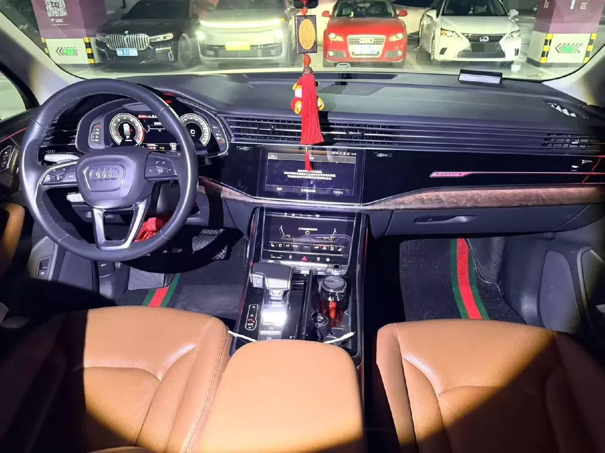 2021 Audi Q7 3.0T 340HP V6 8AT,autocango,china used car exporter,china ev exporter,chinese used car exporter,chinese used ev exporter