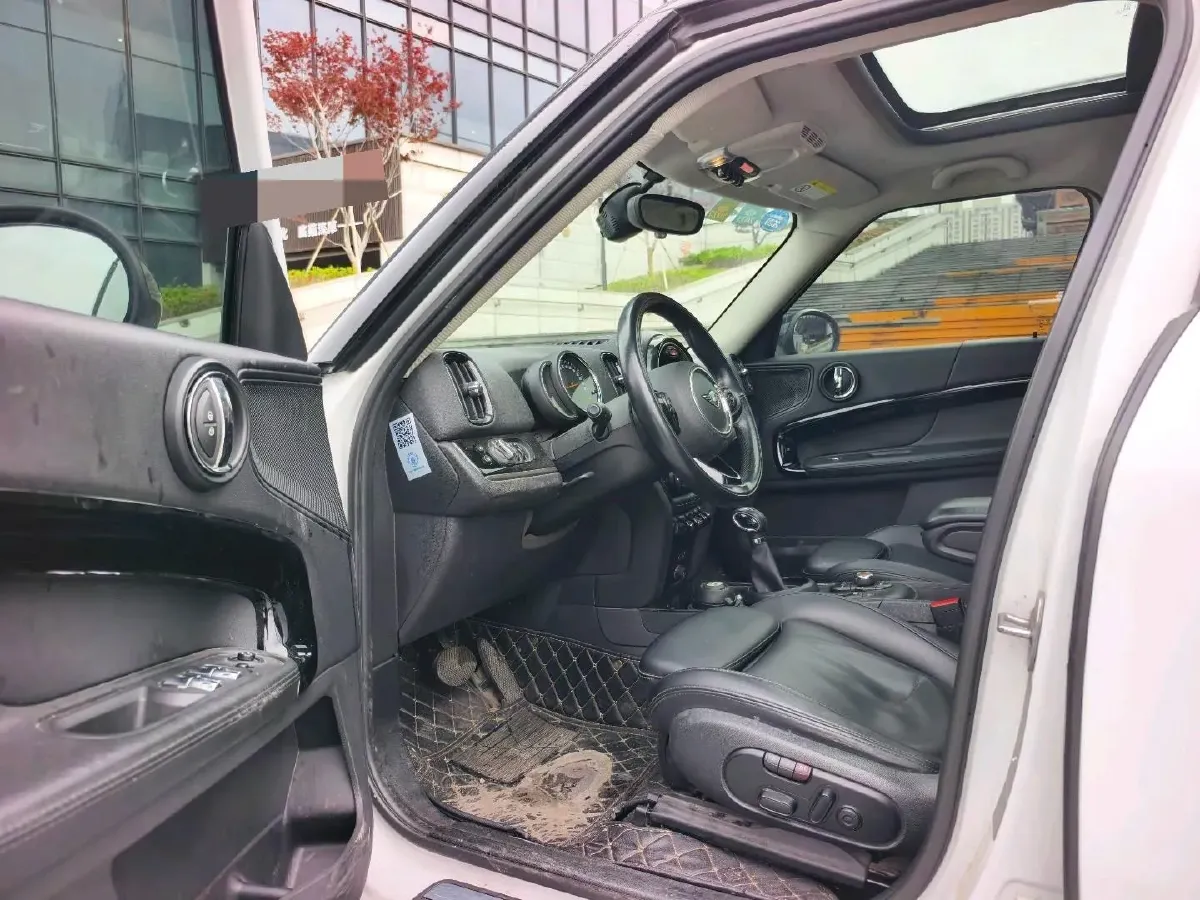 2017 MINI COUNTRYMAN 1.5T 136HP L3 6AT,autocango,china used car exporter,china ev exporter,chinese used car exporter,chinese used ev exporter