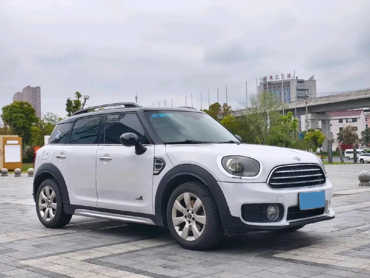 2017 MINI COUNTRYMAN 1.5T 136HP L3 6AT,autocango,china used car exporter,china ev exporter,chinese used car exporter,chinese used ev exporter