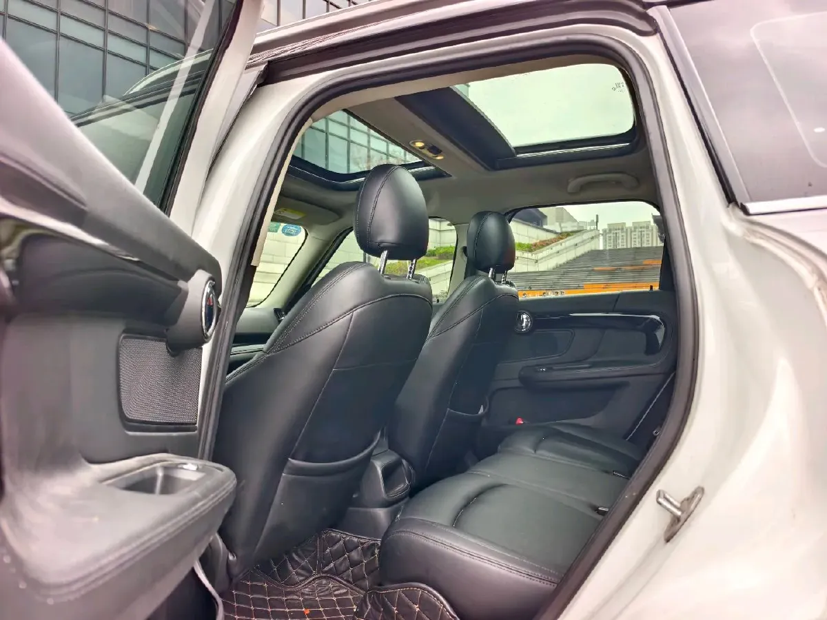 2017 MINI COUNTRYMAN 1.5T 136HP L3 6AT,autocango,china used car exporter,china ev exporter,chinese used car exporter,chinese used ev exporter