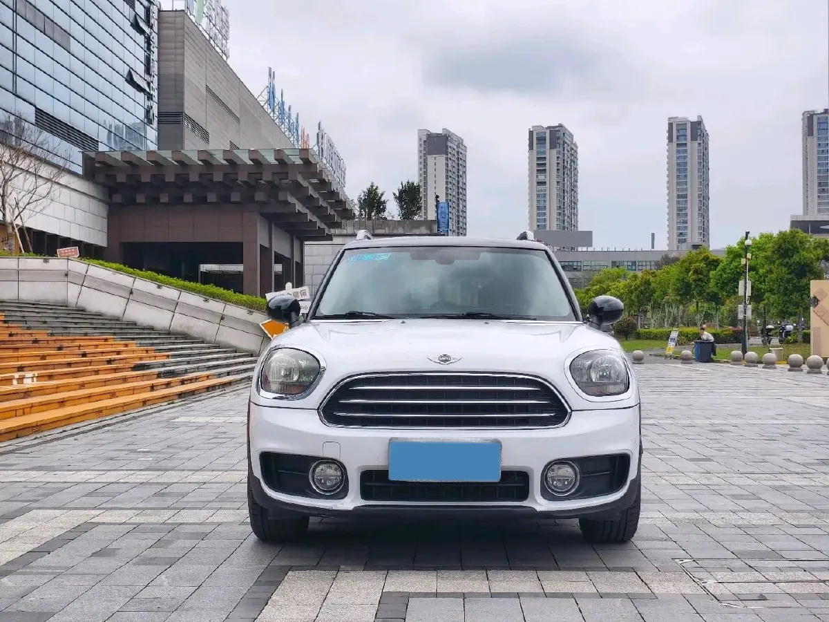 2017 MINI COUNTRYMAN 1.5T 136HP L3 6AT,autocango,china used car exporter,china ev exporter,chinese used car exporter,chinese used ev exporter