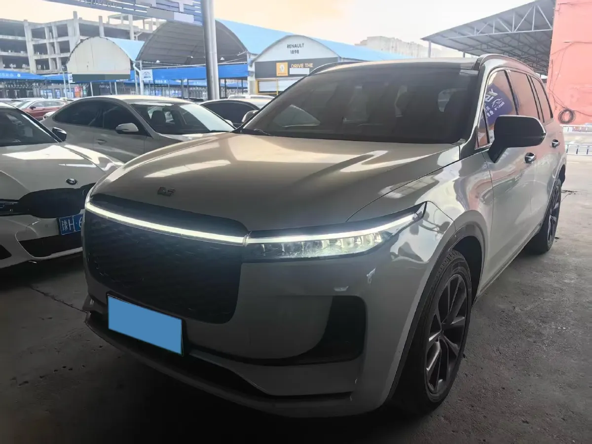 2021 Li ONE Range Extended 131HP REEV 40.5KWH,autocango,china used car exporter,china ev exporter,chinese used car exporter,chinese used ev exporter